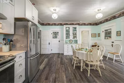 830 Division St SE, Bandon, OR 97411 - Photo 26