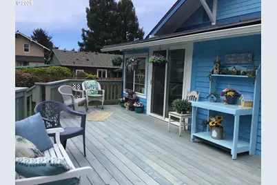 830 Division St SE, Bandon, OR 97411 - Photo 8