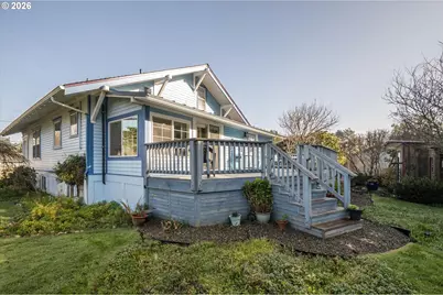 830 Division St SE, Bandon, OR 97411 - Photo 6
