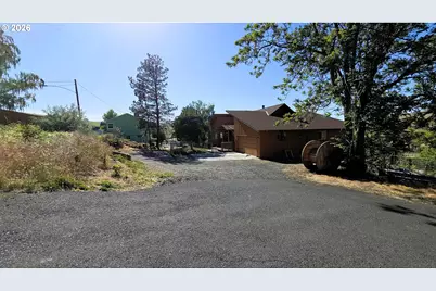 380 Thompson St, Heppner, OR 97836 - Photo 4