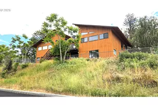 380 Thompson St, Heppner, OR 97836 - Photo 2