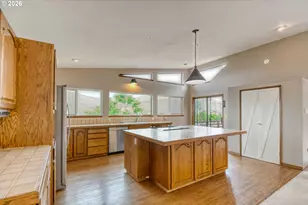 380 Thompson St, Heppner, OR 97836 - Photo 16