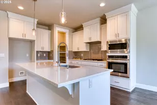 15332 SE Lewis St, Happy Valley, OR 97086 - Photo 10