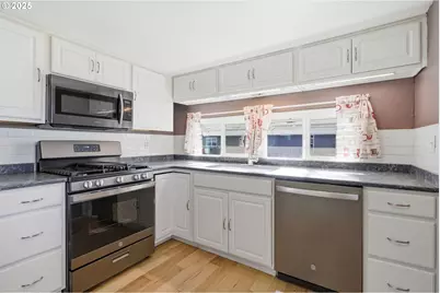 2150 Laura St #83, Springfield, OR 97477 - Photo 4