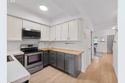 7627 N Newman Ave, Portland, OR 97203 - Photo 14