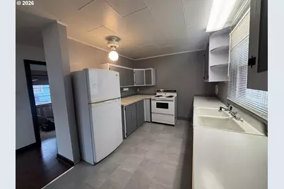 2208 Cedar St, La Grande, OR 97850 - Photo 8