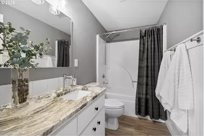 16465 White Buck Ave, La Pine, OR 97739 - Photo 8
