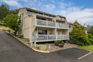 26 NW Mountain View Dr, Roseburg, OR 97471 - Photo 30