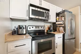 1125 NW 9th Ave, Portland, OR 97209 - Photo 12