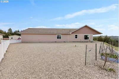 63404 Nathan Dr, Coos Bay, OR 97420 - Photo 40