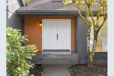 16 Othello St, Lake Oswego, OR 97035 - Photo 2