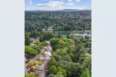16419 Lexington Ct, Lake Oswego, OR 97034 - Photo 2