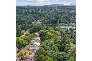 16419 Lexington Ct, Lake Oswego, OR 97034 - Photo 2