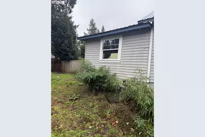 14062 SE Foster Rd, Portland, OR 97236 - Photo 16