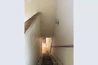 14062 SE Foster Rd, Portland, OR 97236 - Photo 6