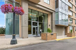 1920 S River Dr, Portland, OR 97201 - Photo 32