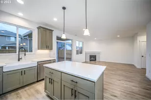 11572 SE Majestic Falls Ave, Happy Valley, OR 97086 - Photo 6