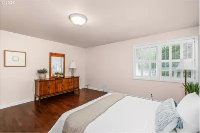 243 Dartmoor Dr, Eugene, OR 97401 - Photo 16