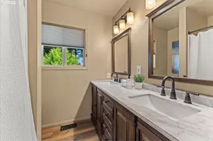 10100 SE Walnut Dr, Happy Valley, OR 97086 - Photo 18