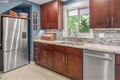 2051 Madison St, Eugene, OR 97405 - Photo 12