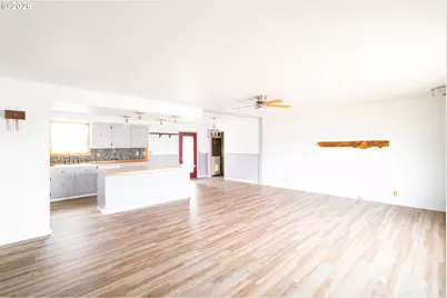 320 W Delta St, Union, OR 97883 - Photo 2