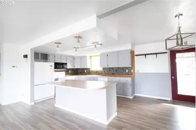 320 W Delta St, Union, OR 97883 - Photo 8