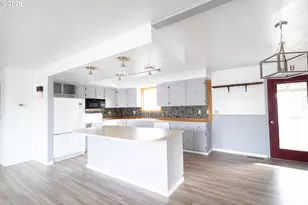 320 W Delta St, Union, OR 97883 - Photo 8