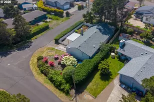 315 El Pino Ave, Lincoln City, OR 97367 - Photo 26