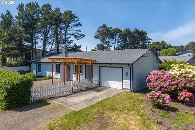 315 El Pino Ave, Lincoln City, OR 97367 - Photo 2