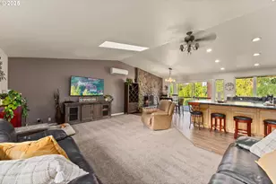 3314 Fisher Rd, Roseburg, OR 97471 - Photo 6