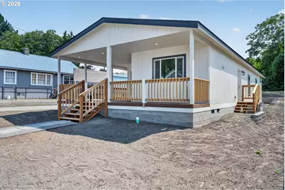 1514 E 10th St, The Dalles, OR 97058 - Photo 2