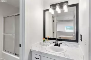 301 N 15th St, Hood River, OR 97031 - Photo 14