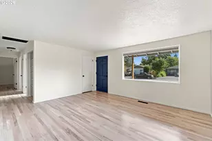 101 SE 194th Ave, Portland, OR 97233 - Photo 8