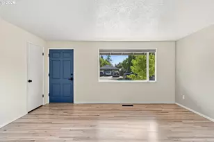 101 SE 194th Ave, Portland, OR 97233 - Photo 8