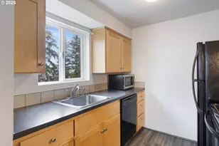47 Eagle Crest Dr, Lake Oswego, OR 97035 - Photo 4