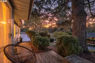 1908 SW Miles St, Portland, OR 97219 - Photo 4