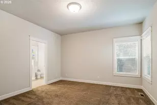 20651 Sierra Dr, Bend, OR 97701 - Photo 10