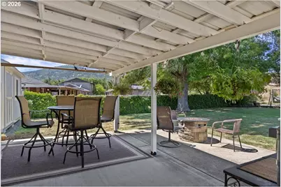 946 E 4th Ave, Riddle, OR 97469 - Photo 6
