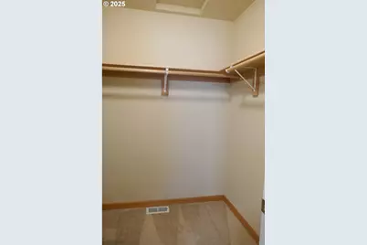 90 NW Birch Ave, Warrenton, OR 97146 - Photo 10