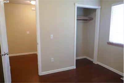 90 NW Birch Ave, Warrenton, OR 97146 - Photo 4