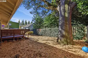 260 N Grand St, Eugene, OR 97402 - Photo 40