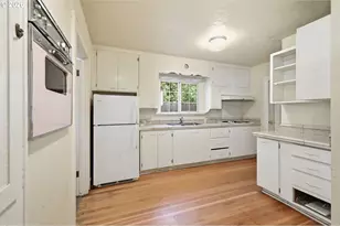260 N Grand St, Eugene, OR 97402 - Photo 12