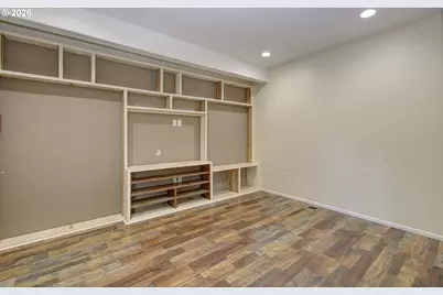 66743 Doetsch Rd, Deer Island, OR 97054 - Photo 6