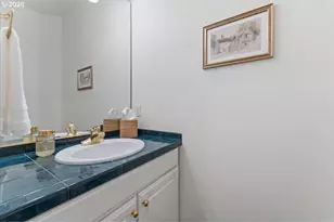1625 Carriage Way, West Linn, OR 97068 - Photo 32