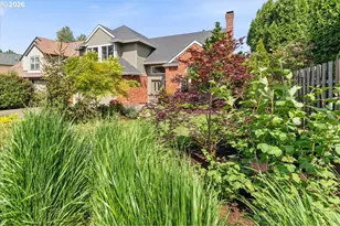 1625 Carriage Way, West Linn, OR 97068 - Photo 2