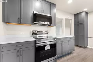 260 SW Ford Ave, Winston, OR 97496 - Photo 16