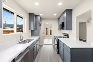 260 SW Ford Ave, Winston, OR 97496 - Photo 14