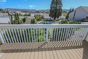 28 NW Mountain View Dr, Roseburg, OR 97471 - Photo 38