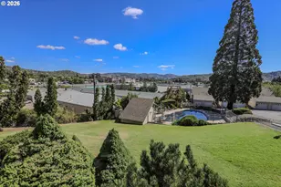 28 NW Mountain View Dr, Roseburg, OR 97471 - Photo 40
