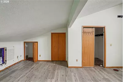 3776 NE Auburn Rd, Salem, OR 97301 - Photo 16